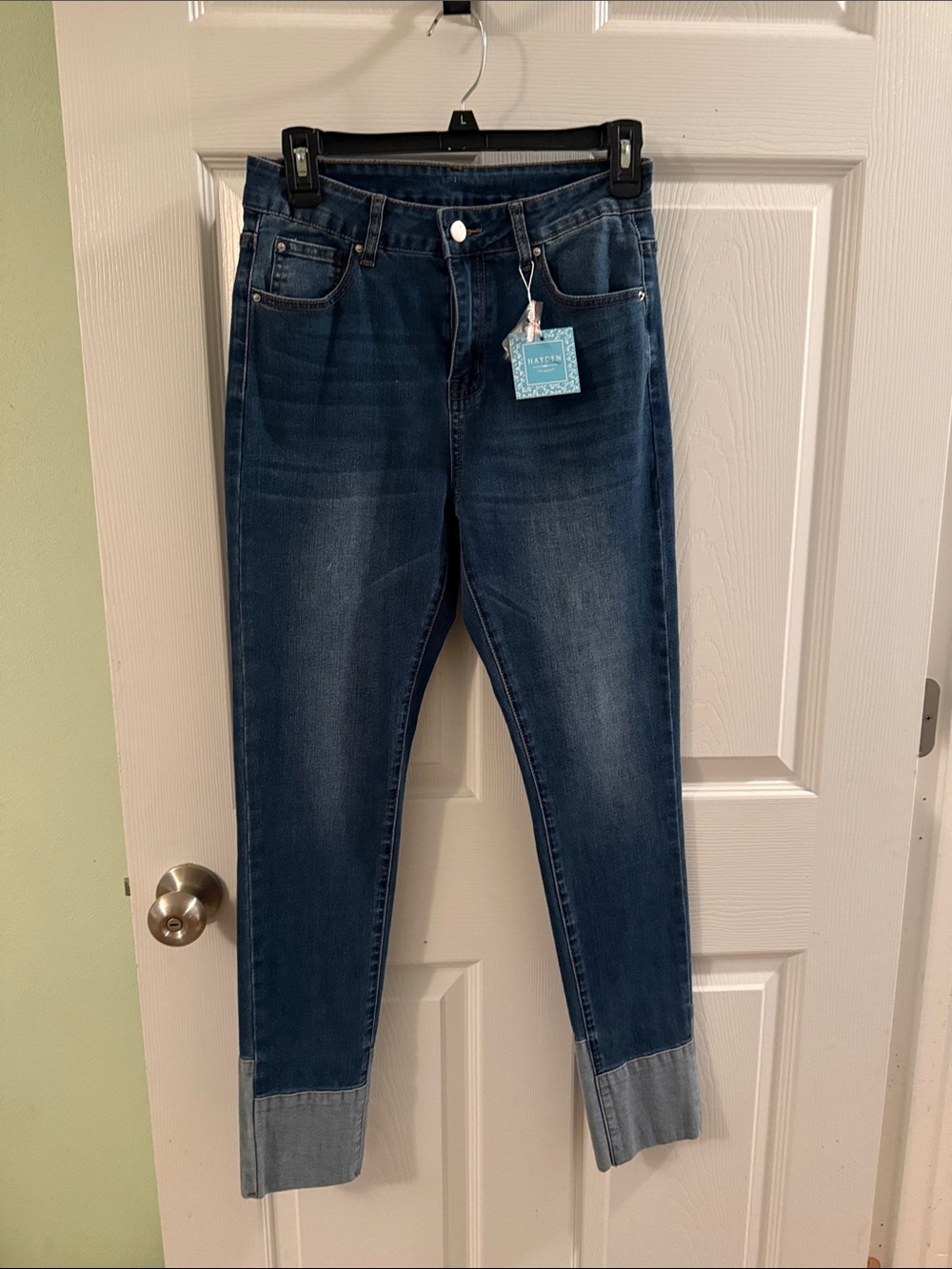 Hayden Dark Blue Cuffed Ankle size M Skinny Jeans